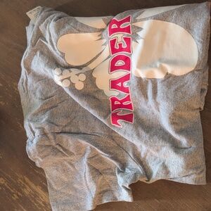 Gray T-Shirt with Pink 'Trader' Graphic